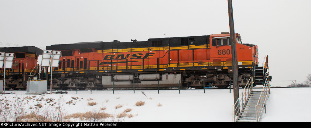 BNSF 6800